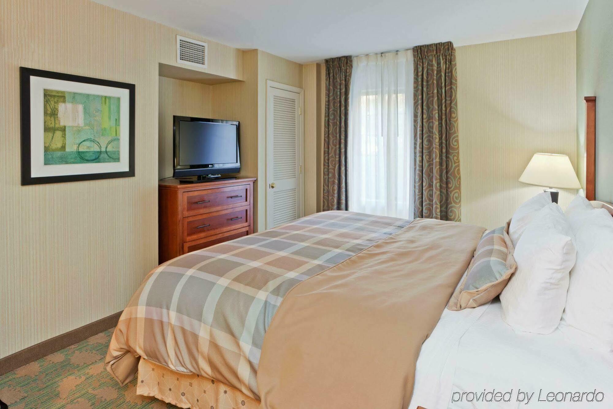 Staybridge Suites Tysons - Mclean By Ihg Esterno foto
