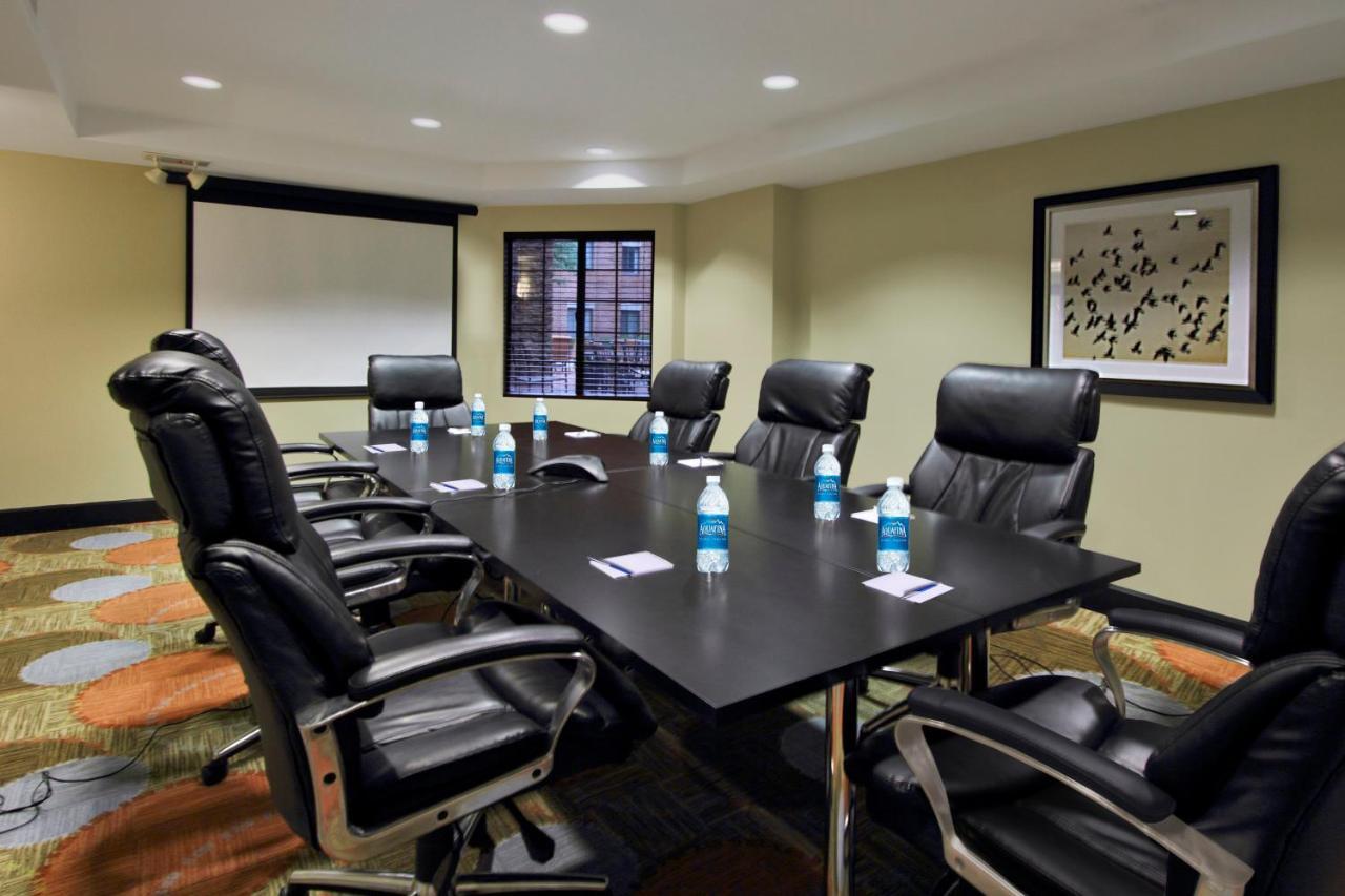 Staybridge Suites Tysons - Mclean By Ihg Esterno foto